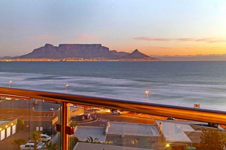 Apartamento Infinity Oceanview 303a Bloubergstrand