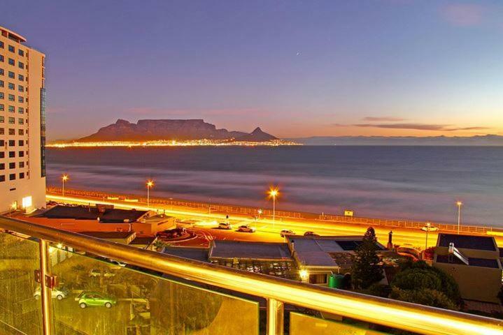 Infinity Oceanview 303a Apartamento Bloubergstrand